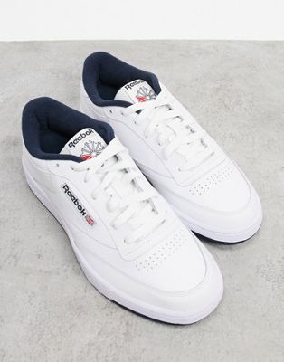 Classics Club C 85 trainers in white with navy tab