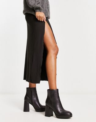 Blair heeled ankle boots in black