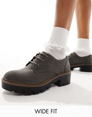 lace up brogues in grey