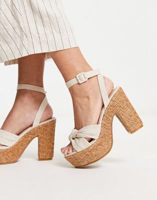 straw chunky heel sandal in cream