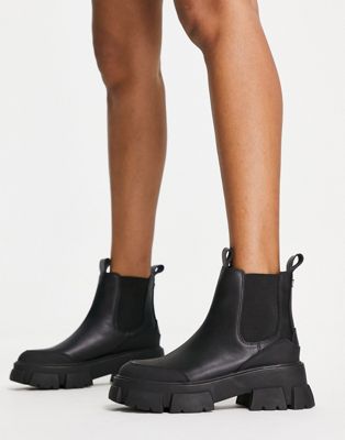 Cave chunky chelsea boots in black leather - BLACK