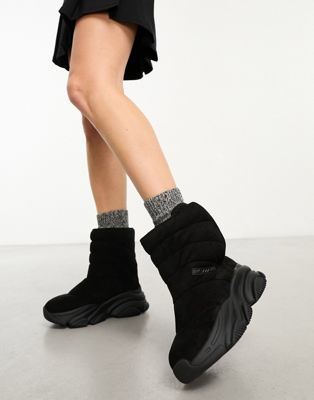 Puff padded snow boots in black