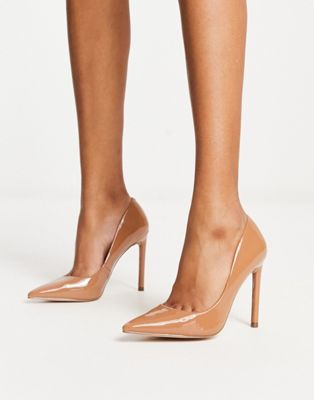 Vazed heeled shoes in camel patent