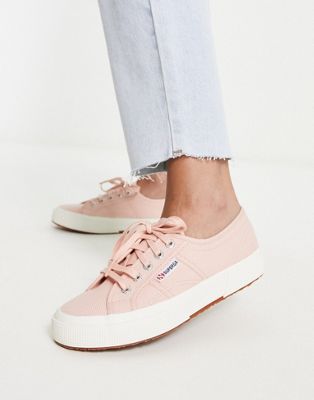2790 flatform trainers in pink - exclusive to asos