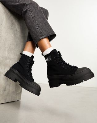 canvas ankle boots in black
