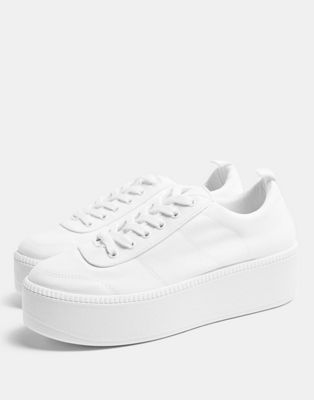 chester canvas lace up trainers in white