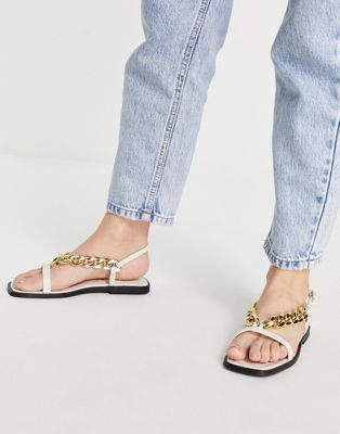 Penny chain flat sandal in white