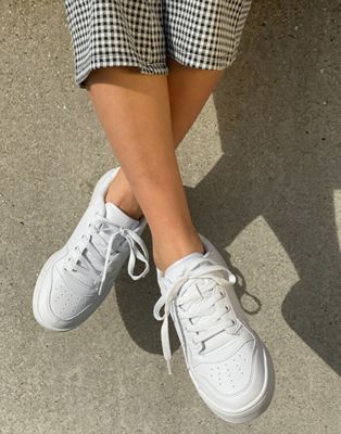 chunky flatform trainers in white