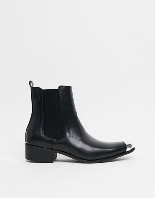 western chelsea boots in black with toe cap