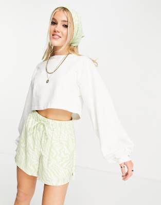 Urban Bliss volume sleeve crop sweater in white - Click1Get2 Half Price