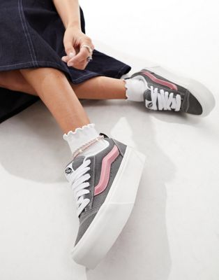 Knu Stack trainers in dark grey and pink