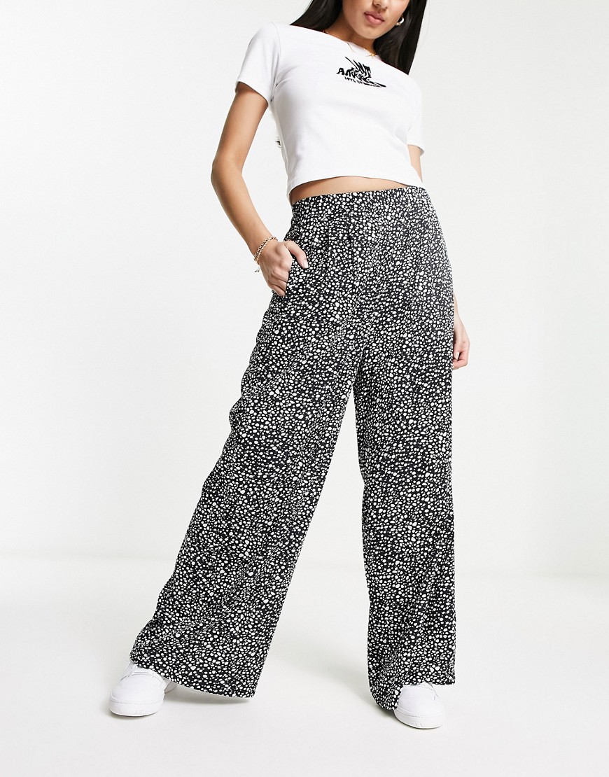 Wednesday’s Girl relaxed wide leg trousers in smudge spot-Black