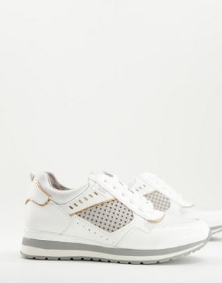 runner trainers in white/gold