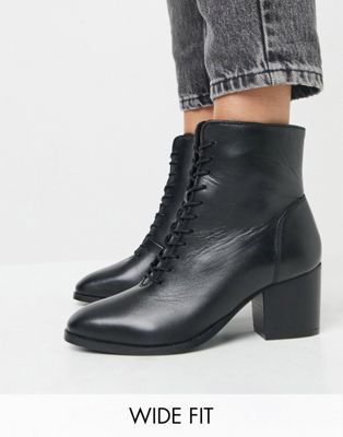 mid heeled ankle boots in black