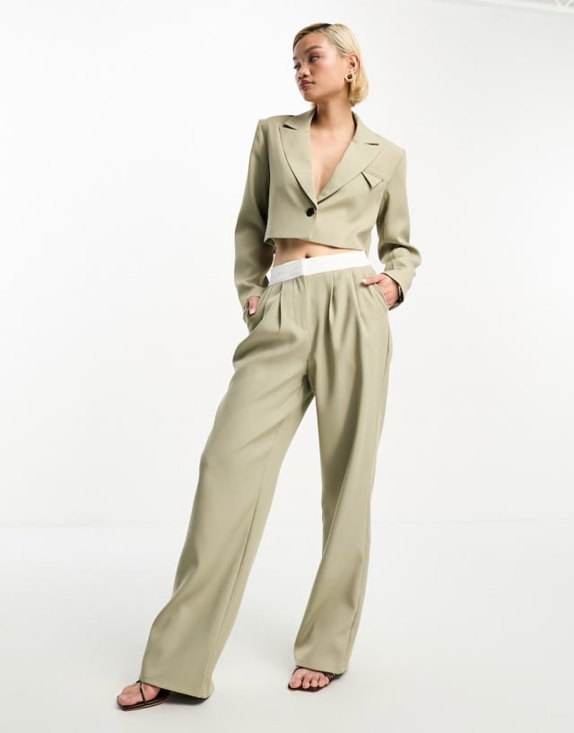 4th & Reckless - cropped blazer and wide leg trouser co-ord in khaki