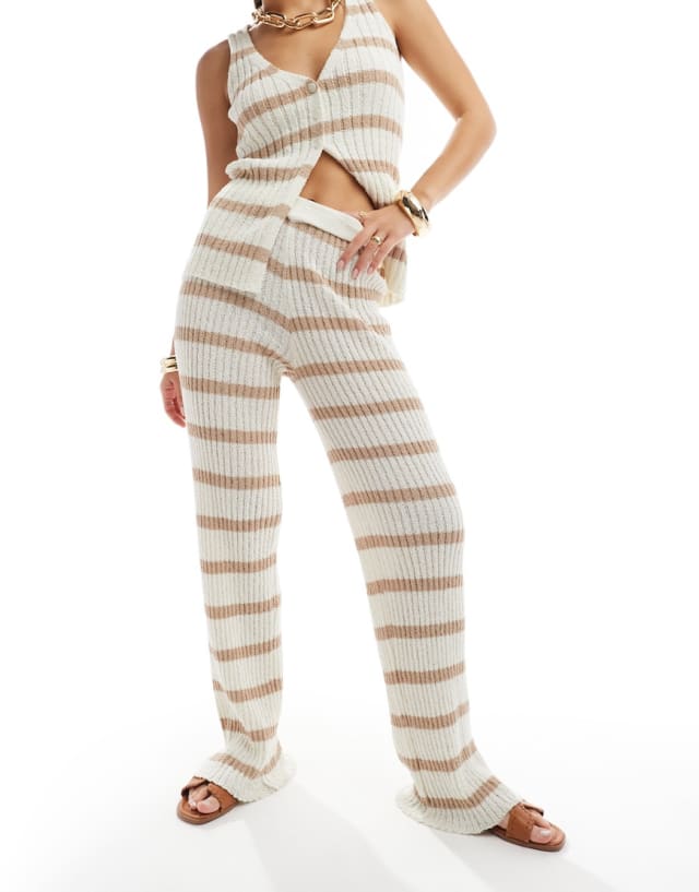 4th & Reckless - revello beach co-ord in beige