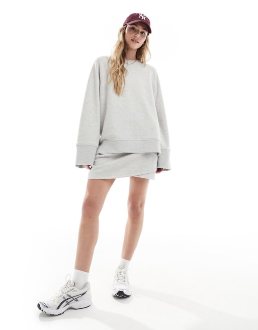 Sweatshirt and skirt set online