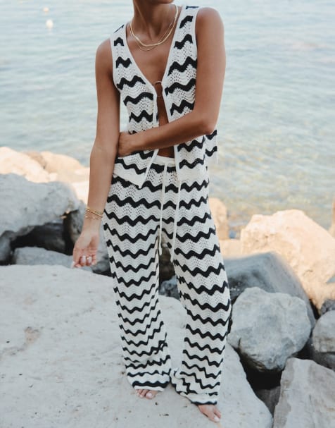 4th & Reckless x Luana Barron ana wave crochet beach set in navy and cream - view 1