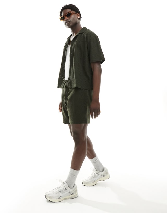 Abercrombie & Fitch - short sleeve cropped oversized shirt and shorts in olive gre