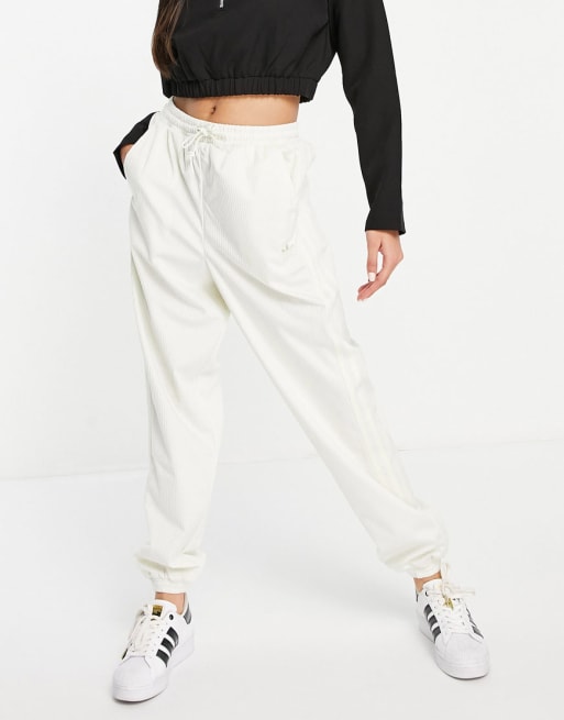 adidas Originals - Comfy Cords - Combi-set van fluwelen corduroy in gebroken wit