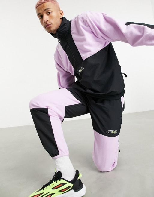 adidas Originals – Kombiteil aus Fleece in Schwarz und Flieder