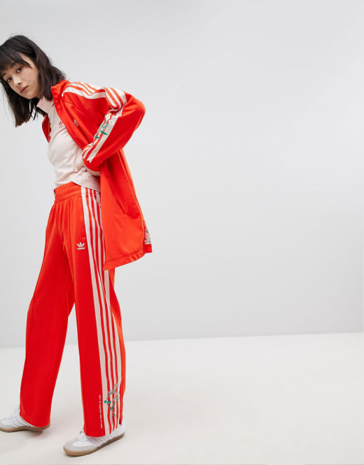 Adidas jacket and jogging hot sale pants