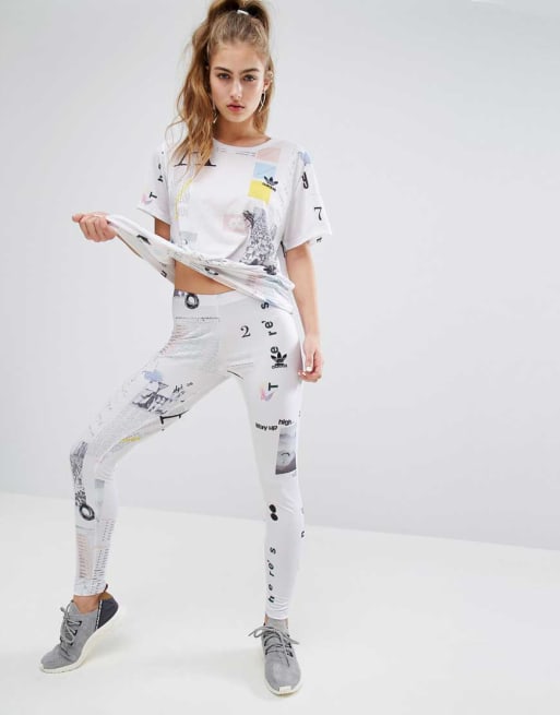 onkruid Onnauwkeurig Harde ring adidas Orignials - Combi-set van T-shirt met posterprint en legging | ASOS