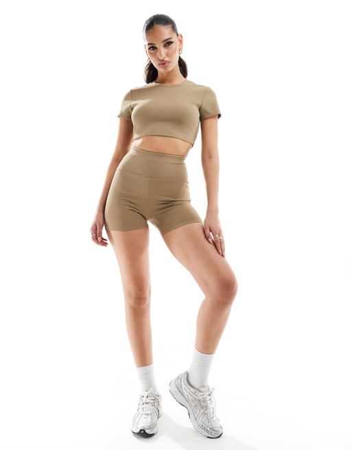 ASOS 4505 – Active – Geripptes Set in Beige