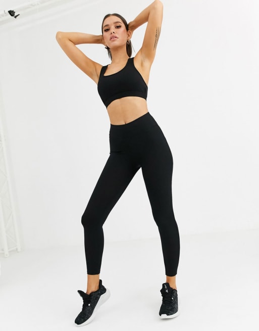 ASOS 4505 – BH mit U-Ausschnitt und gerippte Leggings mit hoher Taille