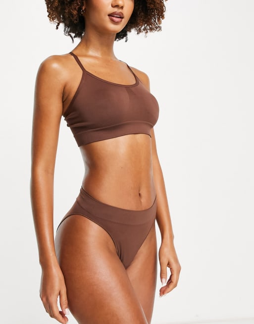 ASOS 4505 – Layers – Brunt underställsset