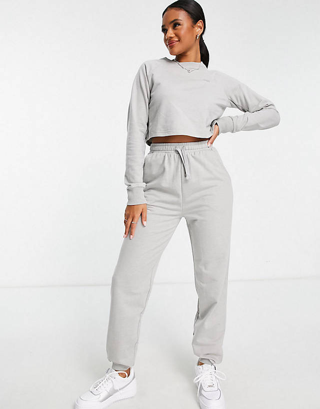 ASOS 4505 - slim loop back jogger and cropped sweat in grey