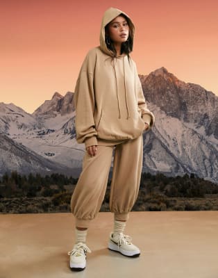 beige hoodie and sweatpants