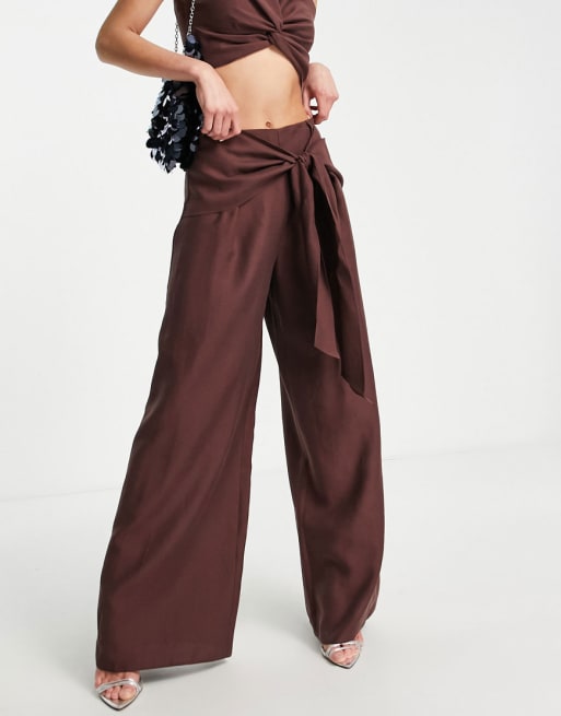 ASOS DESIGN – Chokladbrunt set med vida byxor och topp, del av set