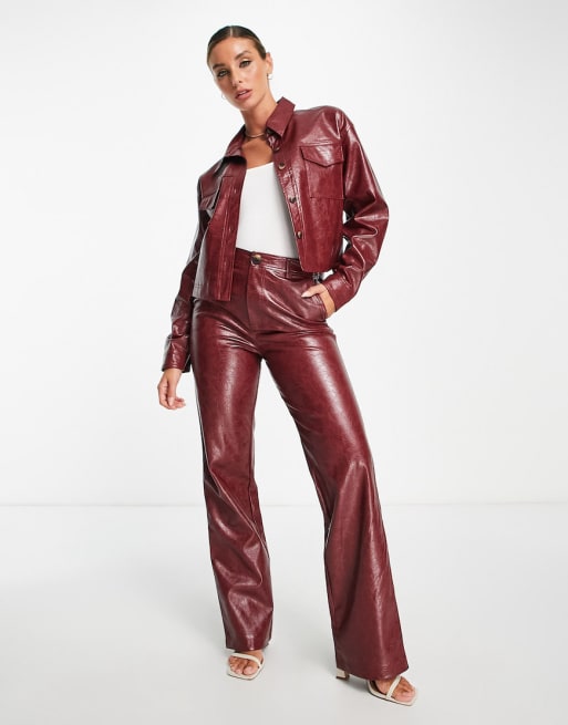 ASOS DESIGN - Co-ord set met gebarsten leer-look in rood