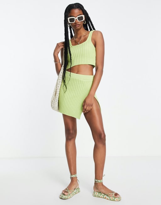 ASOS DESIGN - Co-ord set van breed geribbelde gebreide minirok en crop top in groen