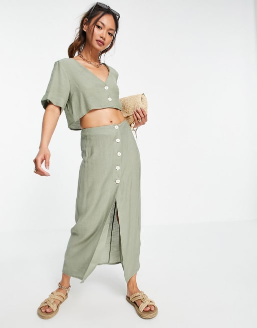 ASOS DESIGN - Coordinato con camicia corta e gonna con bottoni sul davanti color salvia