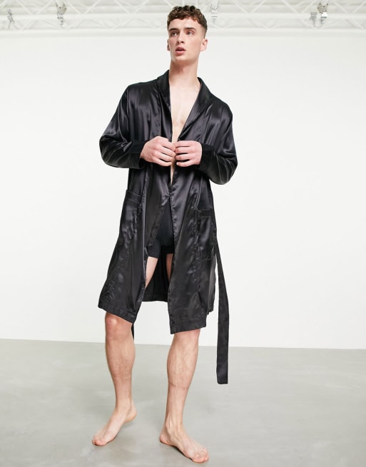 ASOS DESIGN - Coordinato con vestaglia e pantaloncini del pigiama in raso nero