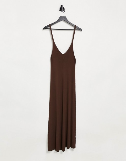 ASOS DESIGN - Ensemble côtelé avec robe mi-longue et cardigan court - Marron