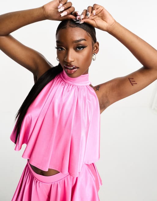 ASOS DESIGN - Ensemble top fluide et short virevoltant en sergé de satin - Rose