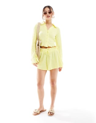 FhyzicsShops DESIGN flared sleeve Pink shirt and flippy shorts set in lemon