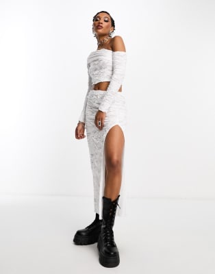 Witchy 4