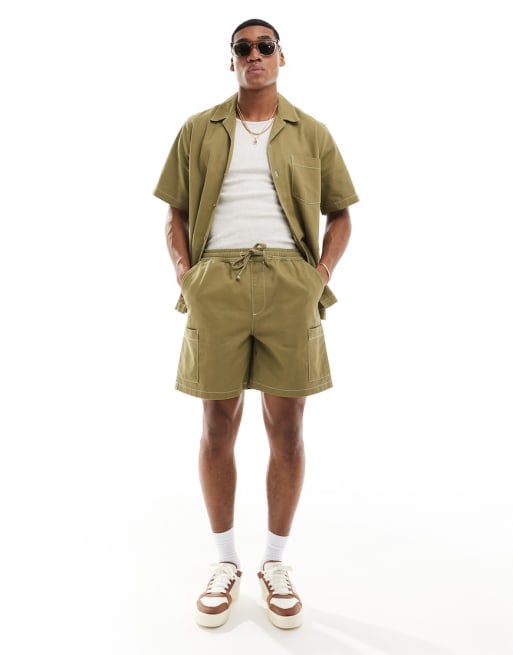 ASOS DESIGN - Kakigrønt sæt med kontrastfarvede stikninger