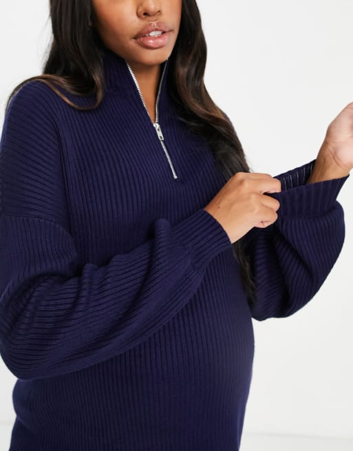 ASOS DESIGN Maternity - Combi-set met hoogsluitende trui met rits en broek met wijde pijpen