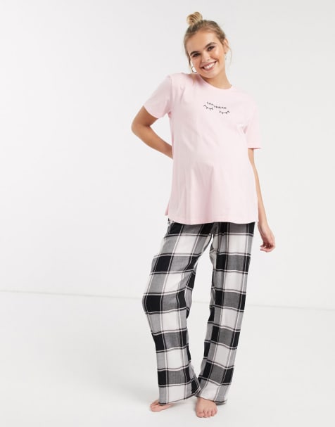 ASOS Design Maternity – Mix & Match – Saturbae – Set aus T-Shirt und Hose