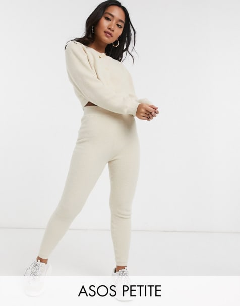 ASOS DESIGN Petite - Ensemble en maille fine duveteuse - Crème