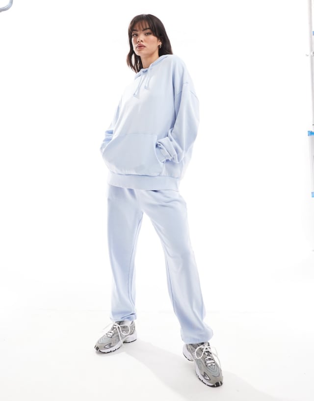 ASOS DESIGN - ultimate jogger and hoodie in washed pastel blue - lblue