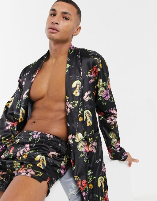 ASOS DESIGN - Vestaglia e pantaloncini del pigiama in raso a fiori in coordinato