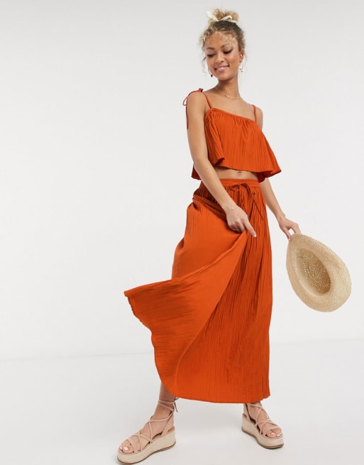 ASOS DESIGN – Zestaw w rdzawym kolorze z marszczonego materiału: top na ramiączkach i spódnica maxi o prostym kroju