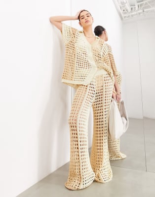 ASOS Edition - Coordinato tono su tono in maglia con camicia oversize a maniche corte e pantaloni a fondo ampio 