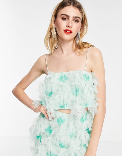 ASOS EDITION – Kurzes Oberteil und Midirock aus strukturiertem Netzstoff mit Paillettenbesatz in Blassgrün - LGREEN